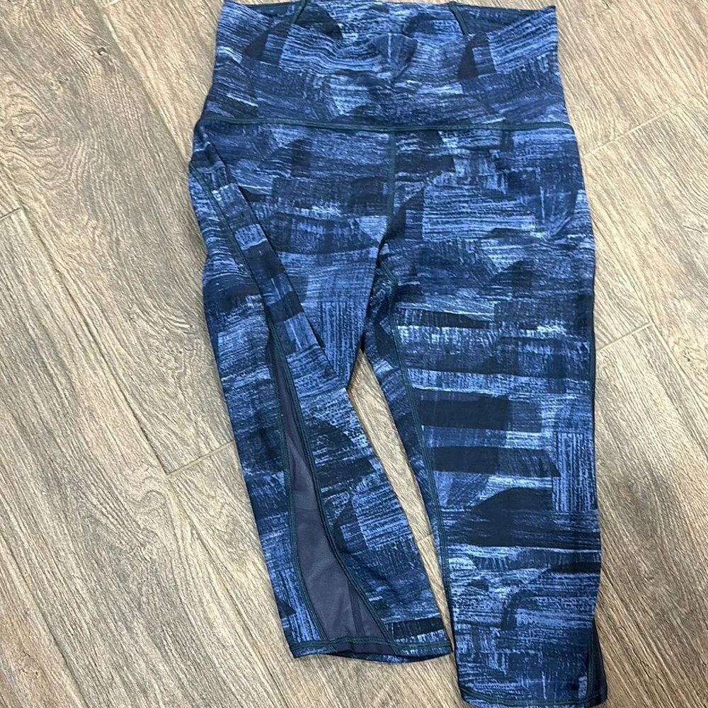 Lululemon Athletica Blue High-Waisted Capri Leggings